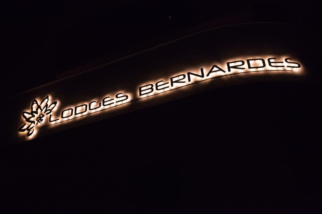 פיס Apart Lodges Bernardes מראה חיצוני תמונה